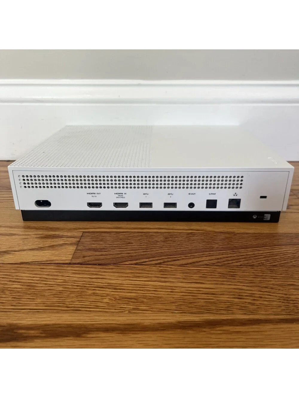 Microsoft Xbox One S – Model 1681 – White – Console Only